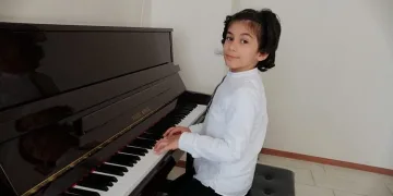 Piyano dehası Ali Bursa’ya yeni ödülle döndü