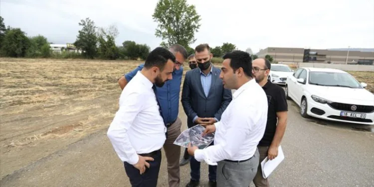 Bursa İnegöl Yeniceköy Mahallesi yeni yollarla gelişiyor