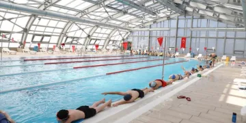İnegöl Belediyesi Yüzme Havuzunda kış spor okulları için kayıtlar başladı