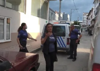 Şiddet uygulayan sevgilisini bıçaklayan kadın tutuklandı