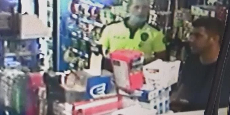 Polise bıçak çekti, bacağından vuruldu