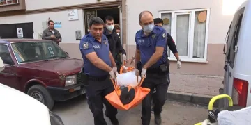 Bursa’da şiddet uygulayan sevgilisini bıçakladı