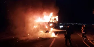 Tekirdağ’da 2 araç, alev alev yandı