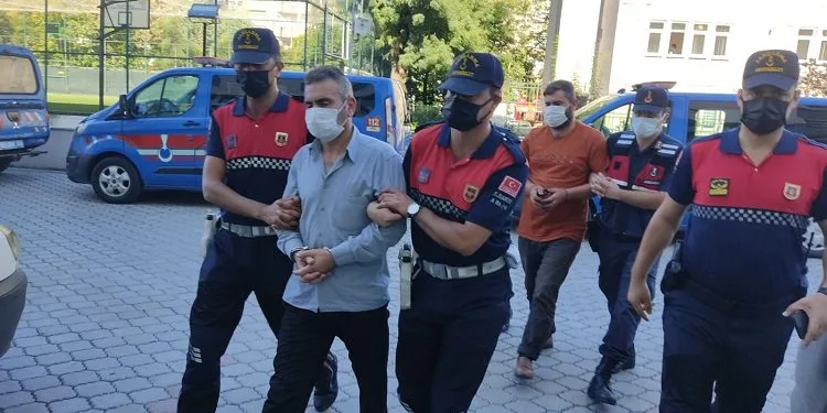 Arazi anlaşmazlığı kavgasında baba ile oğlu tutuklandı
