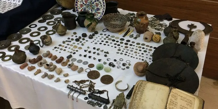 İstanbul merkezli 5 ilde operasyon; ele geçirilen 5 bin 829 adet tarihi eser sergilendi