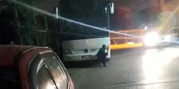 Bursa’da elinde silahla polise direndi