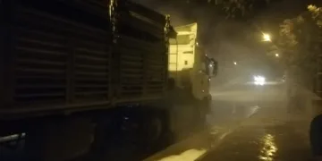 Mardin’de seyir halindeki TIR’da çıkan yangın söndürüldü