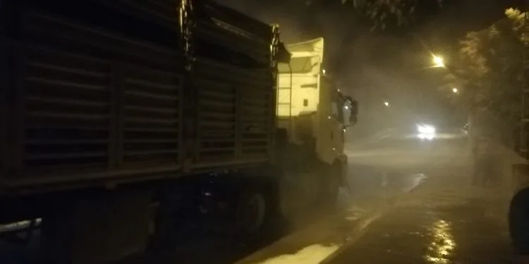 Mardin’de seyir halindeki TIR’da çıkan yangın söndürüldü