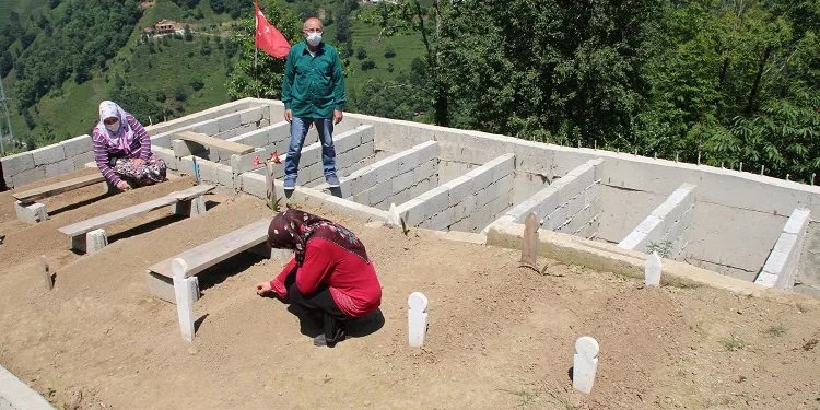 Ölüm korkusuyla 10 yeni mezar yeri açtılar