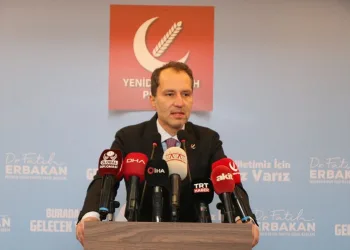 Fatih Erbakan’dan ‘bebeklere yanlış aşı’ açıklaması