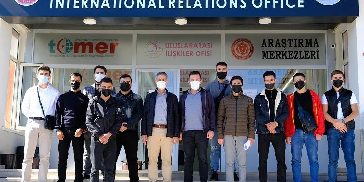 Karabağ Savaşı şehit ve gazilerinin çocukları Sivas’ta üniversitede okuyor