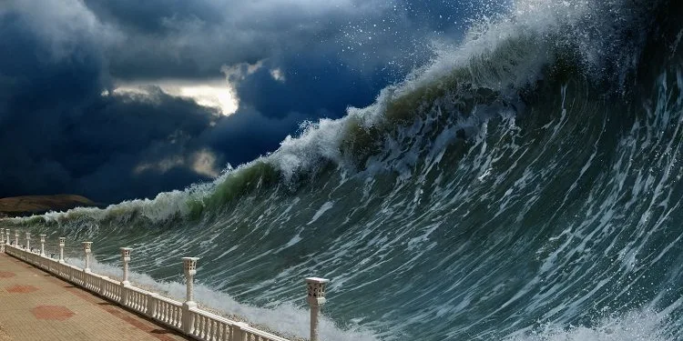 “Marmara Denizi’nde tsunami, insanları denize sürükleyebilir “