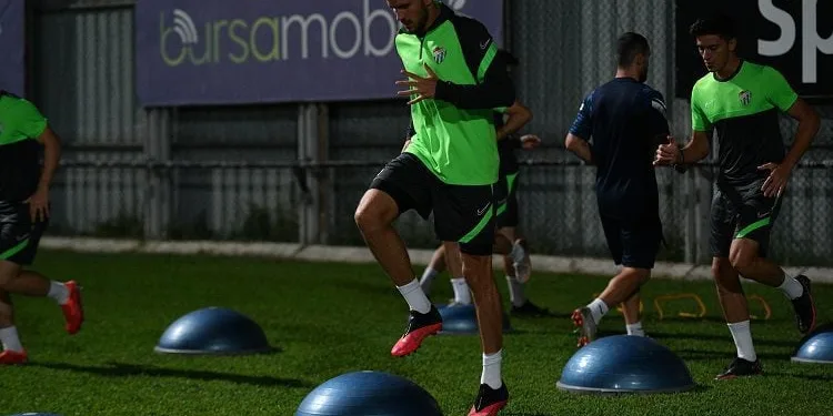Bursaspor’da Altınordu maçı hazırlıkları başladı