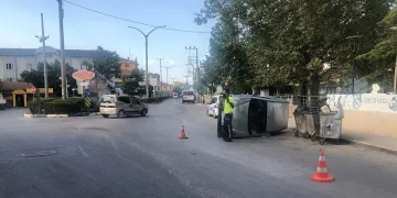 Bursa’da aşırı hız yapan araç yan yattı