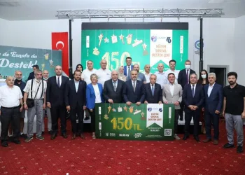 Bursa’da 20 bin aileye kırtasiye çeki desteği