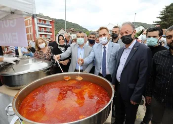 Testide pişen Cerrah fasulyesi festivalle tanıtıldı