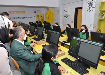 Bursa’nın ilk ‘Bilişim Atölyesi’ hizmete açıldı