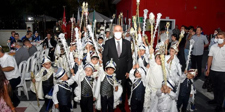 Bursa Yenişehir’de sünnet şöleni