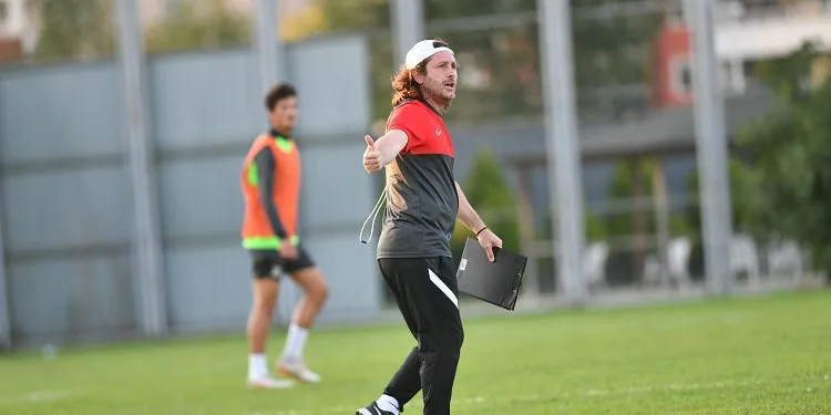 Bursaspor’dan Fatih Tekke paylaşımı
