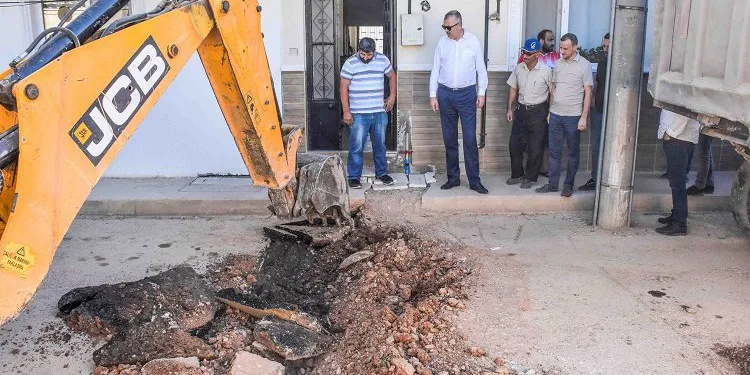 Bursa Karacabey’de alt yapı ve asfalt çalışmaları sürüyor
