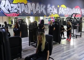 Bursa Yıldırımlı kadınlar spor merkezine kavuştu
