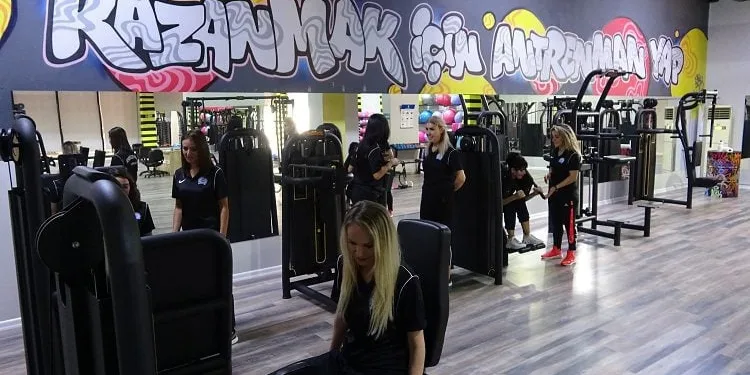 Bursa Yıldırımlı kadınlar spor merkezine kavuştu