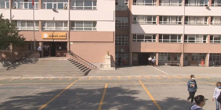 Aynı sınıfta 2 pozitif vaka