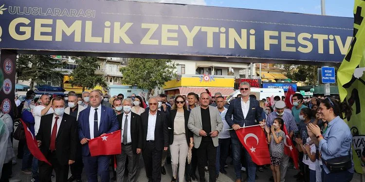 Bursa Gemlik’te Zeytin Festivali coşkusu