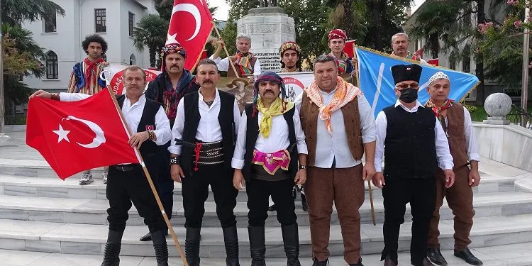 Bursalı efeler, dedelerinin izinden gittiler