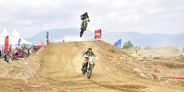 Enduro tutkunları Bursa’da buluştu