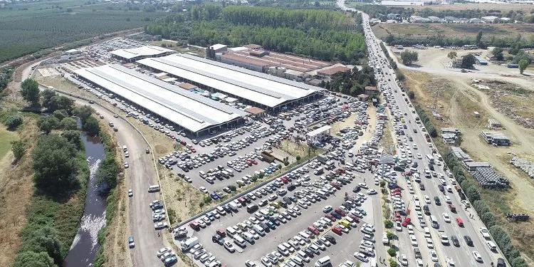 Yer Bursa: Oto pazarı değil bitpazarı