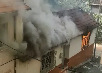 Bursa’da madde bağımlısı evi yaktı