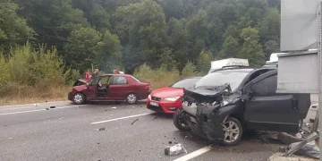 Bursa’da yağışla birlikte gelen kaza! 3 yaralı
