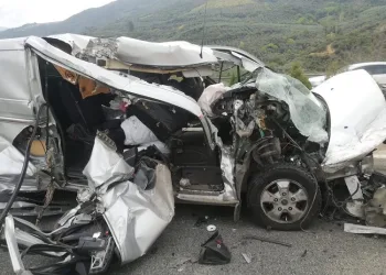 Bursa’da bu araçtan burnu bile kanamadan kurtuldu