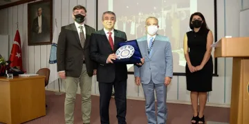 Prof. Dr. Zarifoğlu’na emeklilik töreni