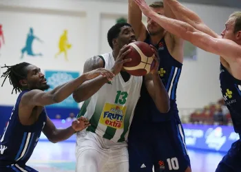 Frutti Extra Cup: Frutti Extra Bursaspor: 89 ALBA Berlin: 75