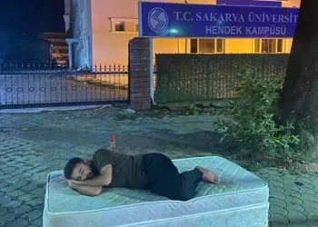 Bir fotoğrafla çok şey anlattılar