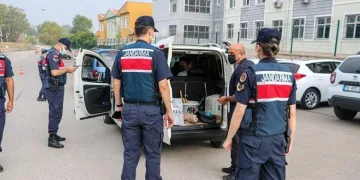 Bursa’da jandarmadan okul çevrelerinde denetim