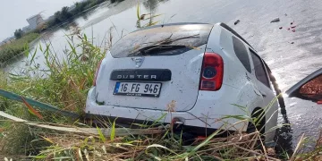 Bursa’da çaldıkları aracı dereye attılar