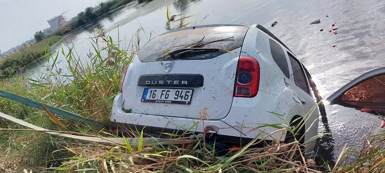 Bursa’da çaldıkları aracı dereye attılar