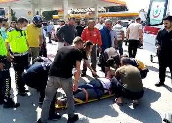 Bursa’da kamyonetle motosiklet çarpıştı