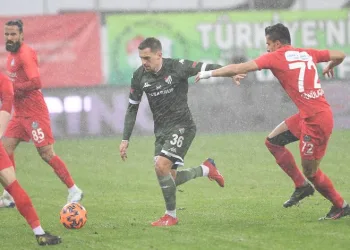 Bursaspor deplasmanda Tuzlaspor’la karşı karşıya gelecek