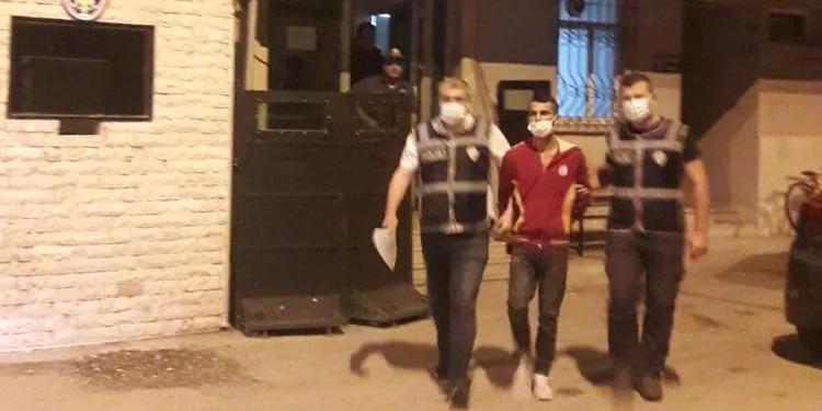 Hırsızlık için girdiği evin sahibini öldürdü