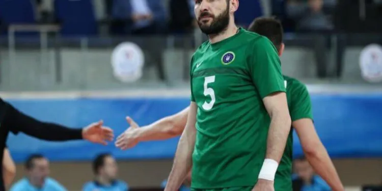 Tecrübeli smaçör Faik Yaz Karacabey Belediyespor’da