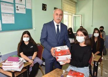 Bursa Yenişehir’de eğitime tam destek