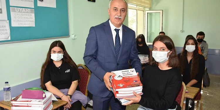 Bursa Yenişehir’de eğitime tam destek