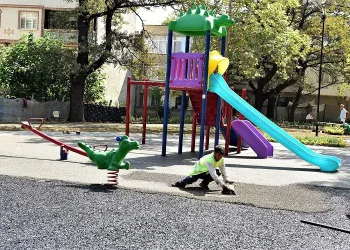 Bursa Yıldırım’da ‘Rauf Denktaş Parkı’ yenilendi