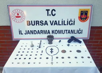 Bursa’da tarihi eser operasyonu! Suçüstü yakalandılar