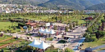 Bursa’da unutulmaya yüz tutmuş sokak oyunları çocuklarla buluştu