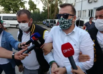 Bursa’da şantajla para alan gazeteciye hapis cezası